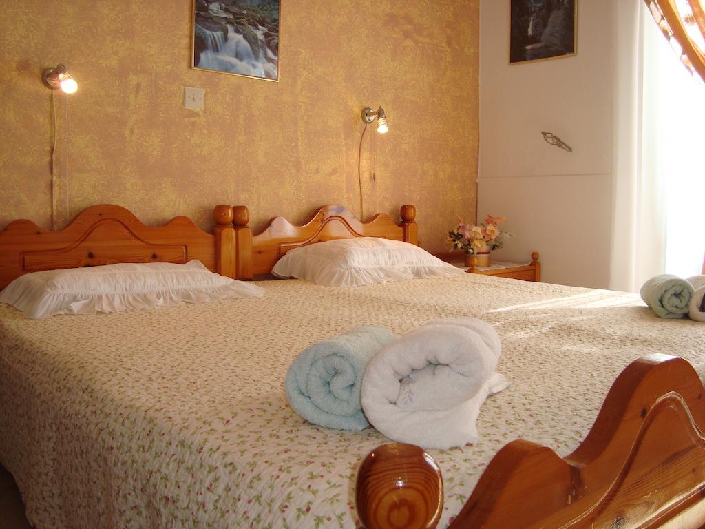 George'S Apartments Chrani Habitación foto